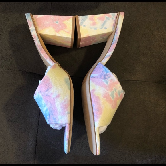 Madden Girl Tie-Dye Heel Sandals - Picture 4 of 6